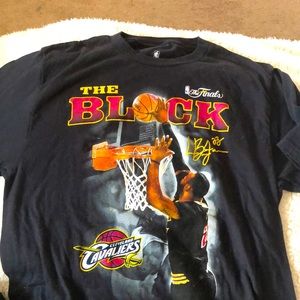 A te-shirt//dress way